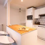 Charming In Heart Of Marais